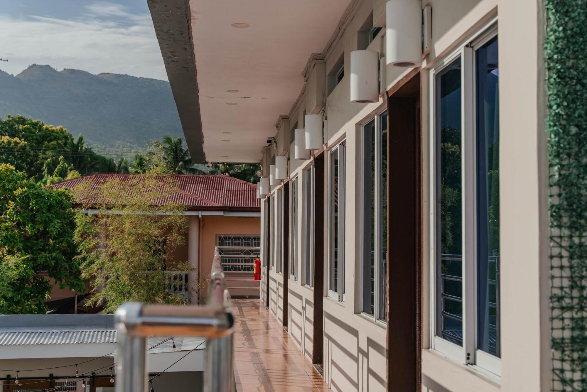 GT Seaside Inn Oslob Exterior foto